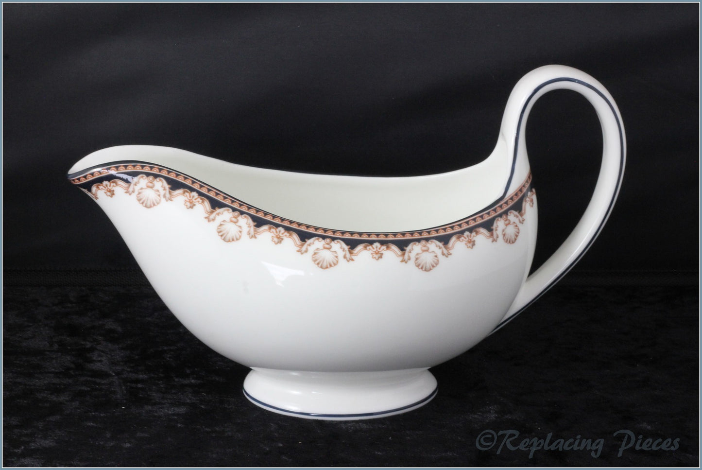 Wedgwood - Medici (R4588) - Gravy Boat