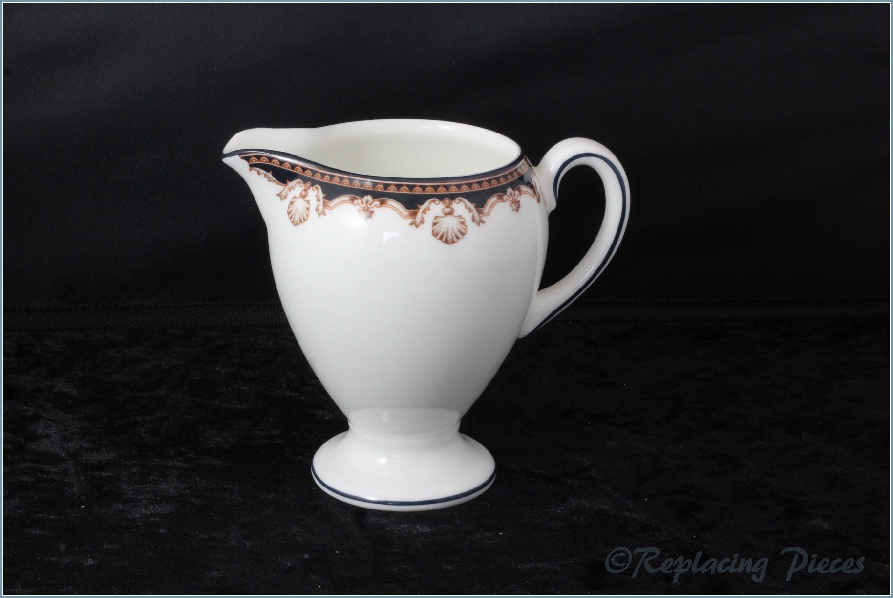 Wedgwood - Medici (R4588) - Milk Jug