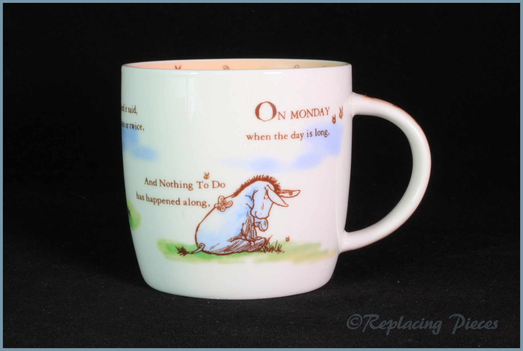 Queens - Winnie The Pooh - Mug