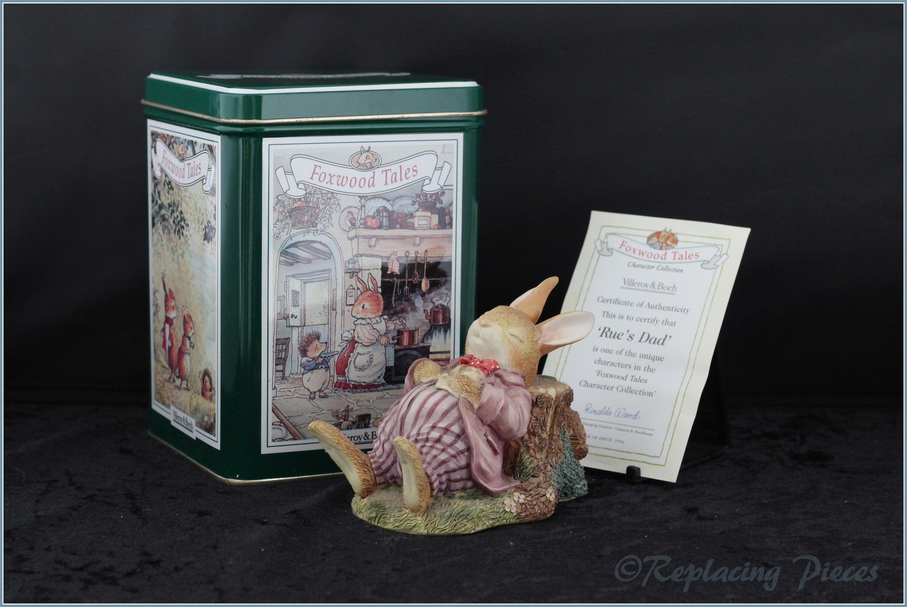 Villeroy & Boch - Foxwood Tales Figurines - No.11 Rue's Dad