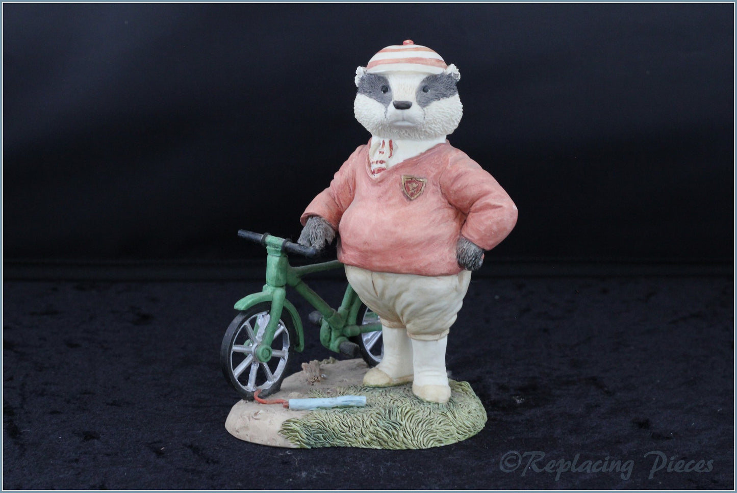Villeroy & Boch - Foxwood Tales Figurines - No.6 Mr Gruffey