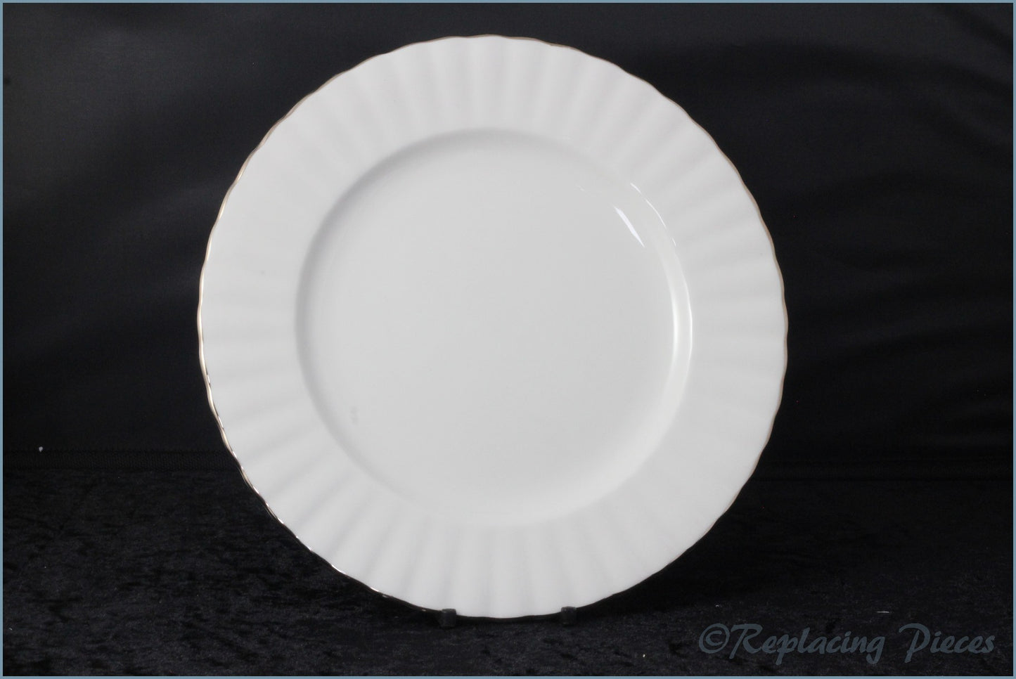 Royal Albert - Chantilly - 8 1/8" Salad Plate