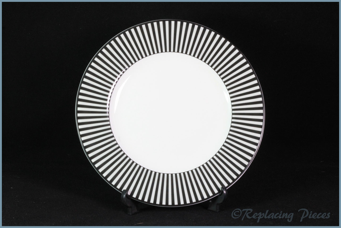 Marks & Spencer - Hampton (Black) - Dinner Plate