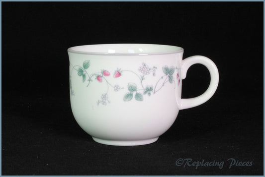 Royal Doulton - Strawberry Fayre - Teacup
