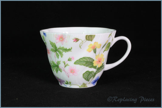Queens - Country Meadow - Teacup