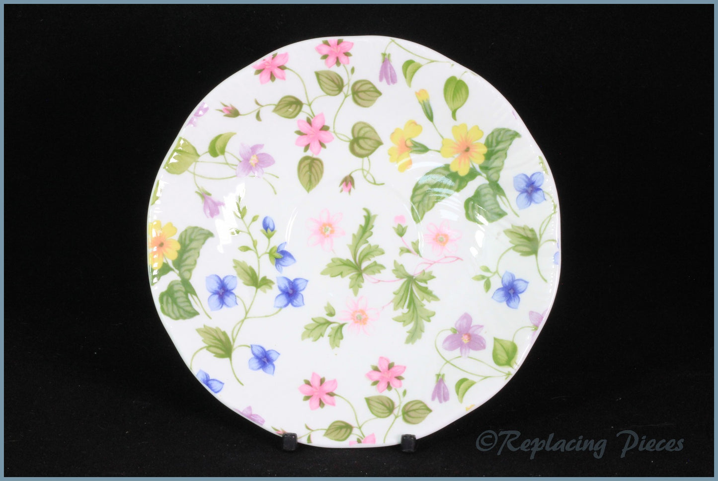 Queens - Country Meadow - Tea Saucer