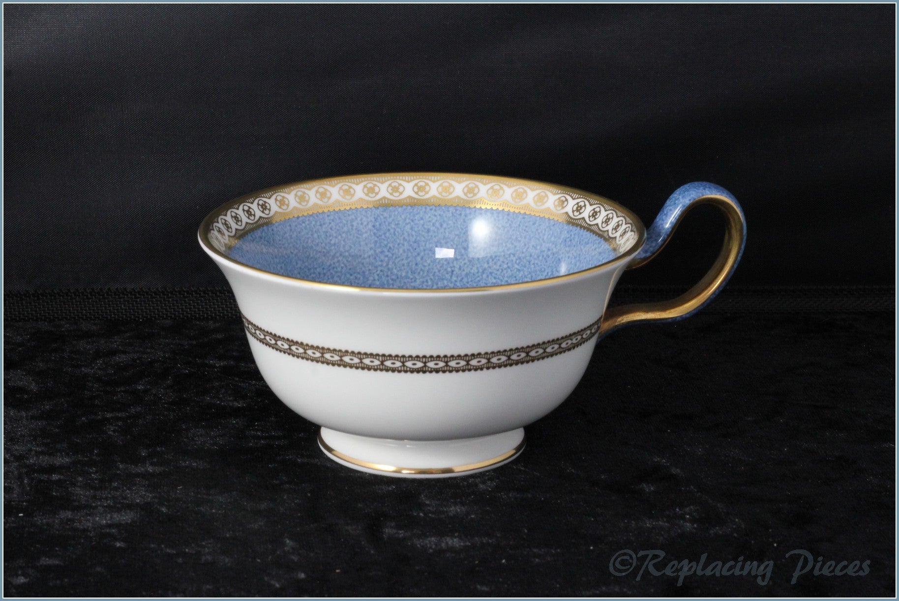 Wedgwood - Ulander (Powder Blue) – ReplacingPieces