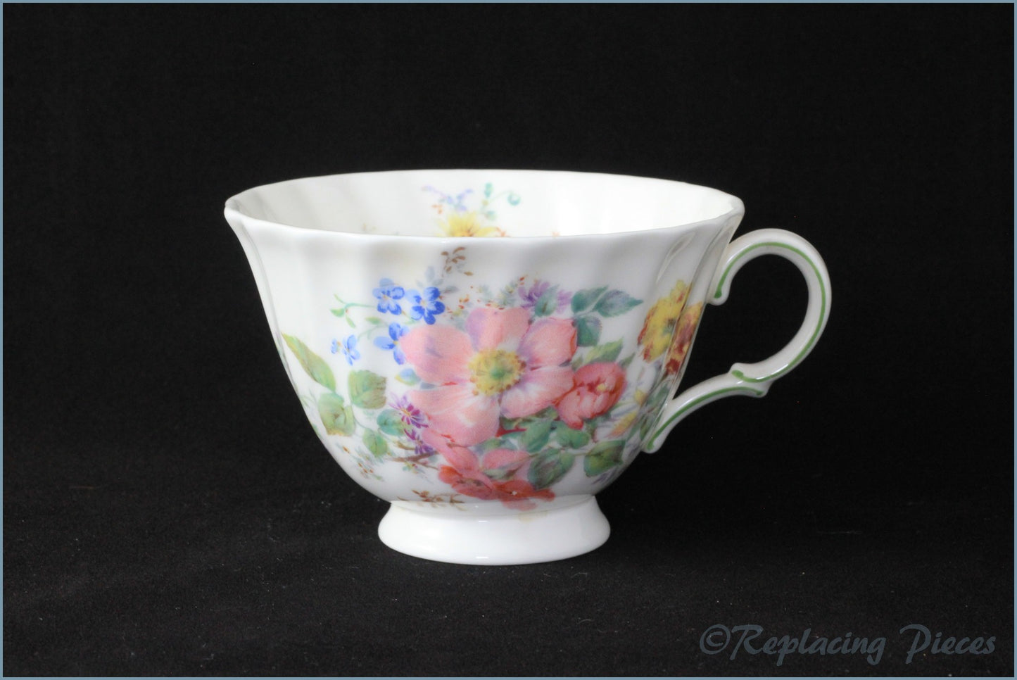 Royal Doulton - Arcadia (H4802) - Teacup (Rounded Handle)