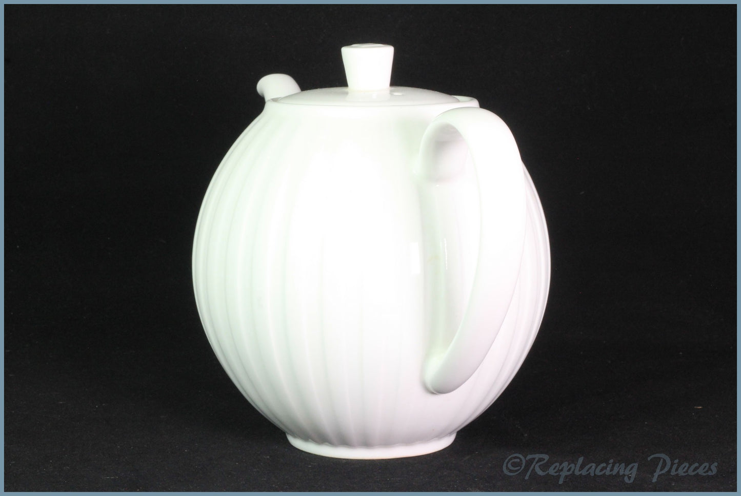 Wedgwood - Night & Day - 2 Pint Teapot (White-Ribbed)