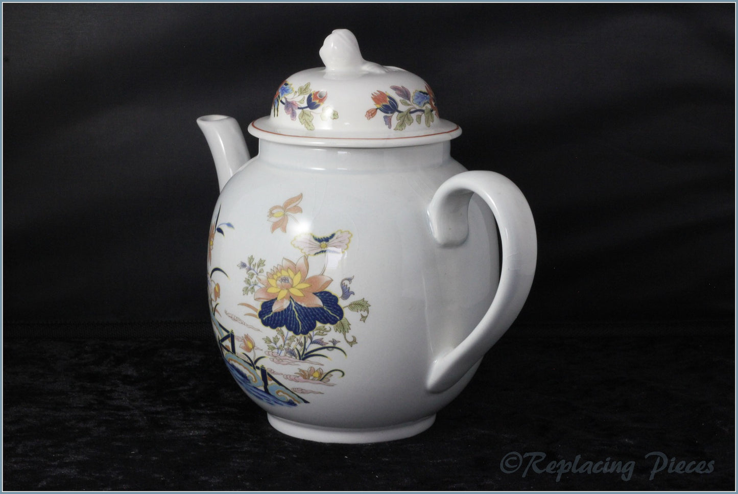 Wedgwood - Lotus - Teapot