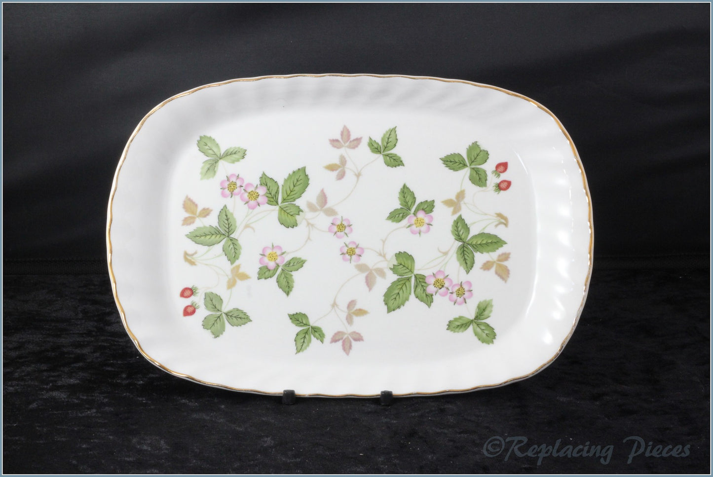 Wedgwood - Wild Strawberry - Oblong Tray